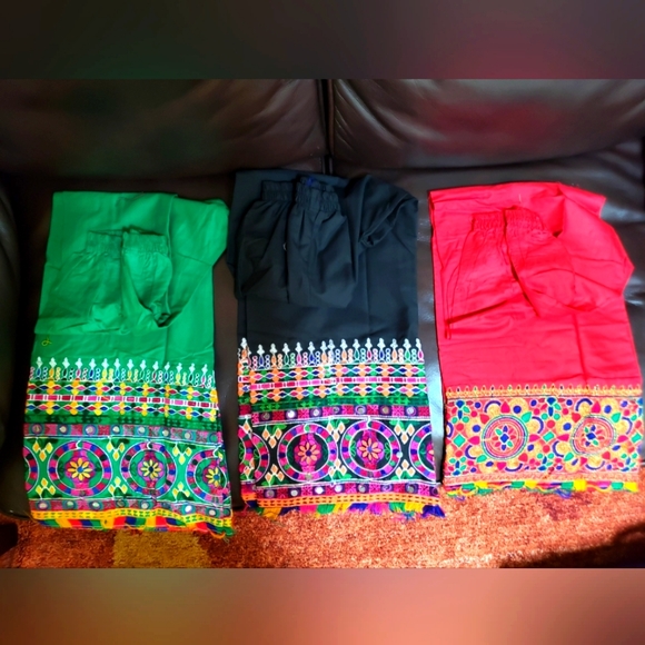 Hand embroidered pants/trousers - Picture 1 of 8